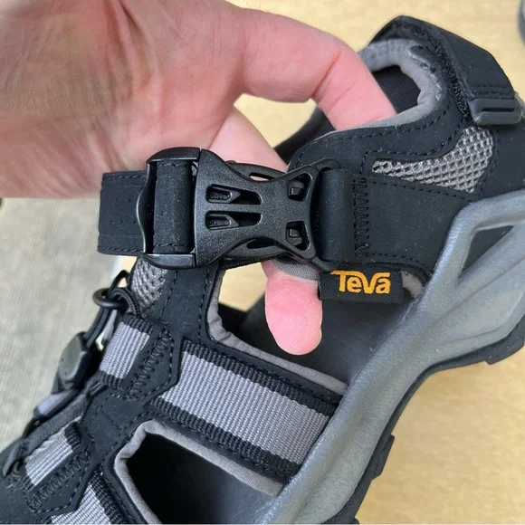 Teva Men’s Omnium 2 Hybrid Hiking Water Shoes in Black & Gray Sz 8